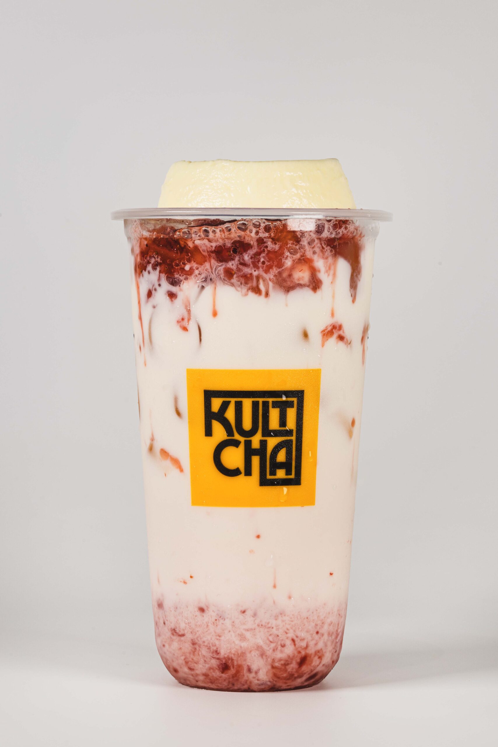 STRAWBERRY PANNA COTTA DREAM bubble tea vietnamese coffee cairns